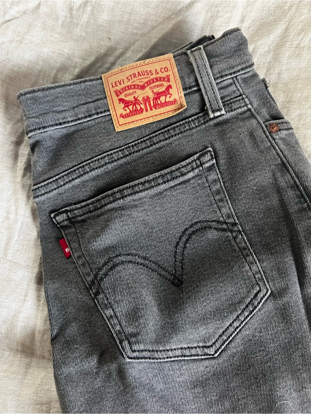 Levi's Wedgie Straight Jeans with Signature Red Tab
